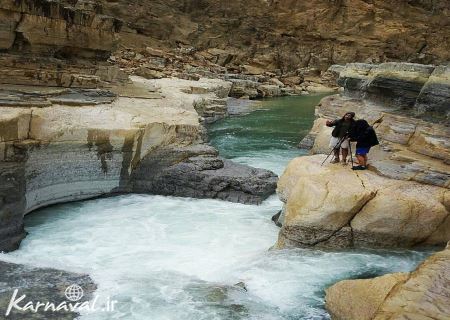 اب بازی در تنگه هایقر